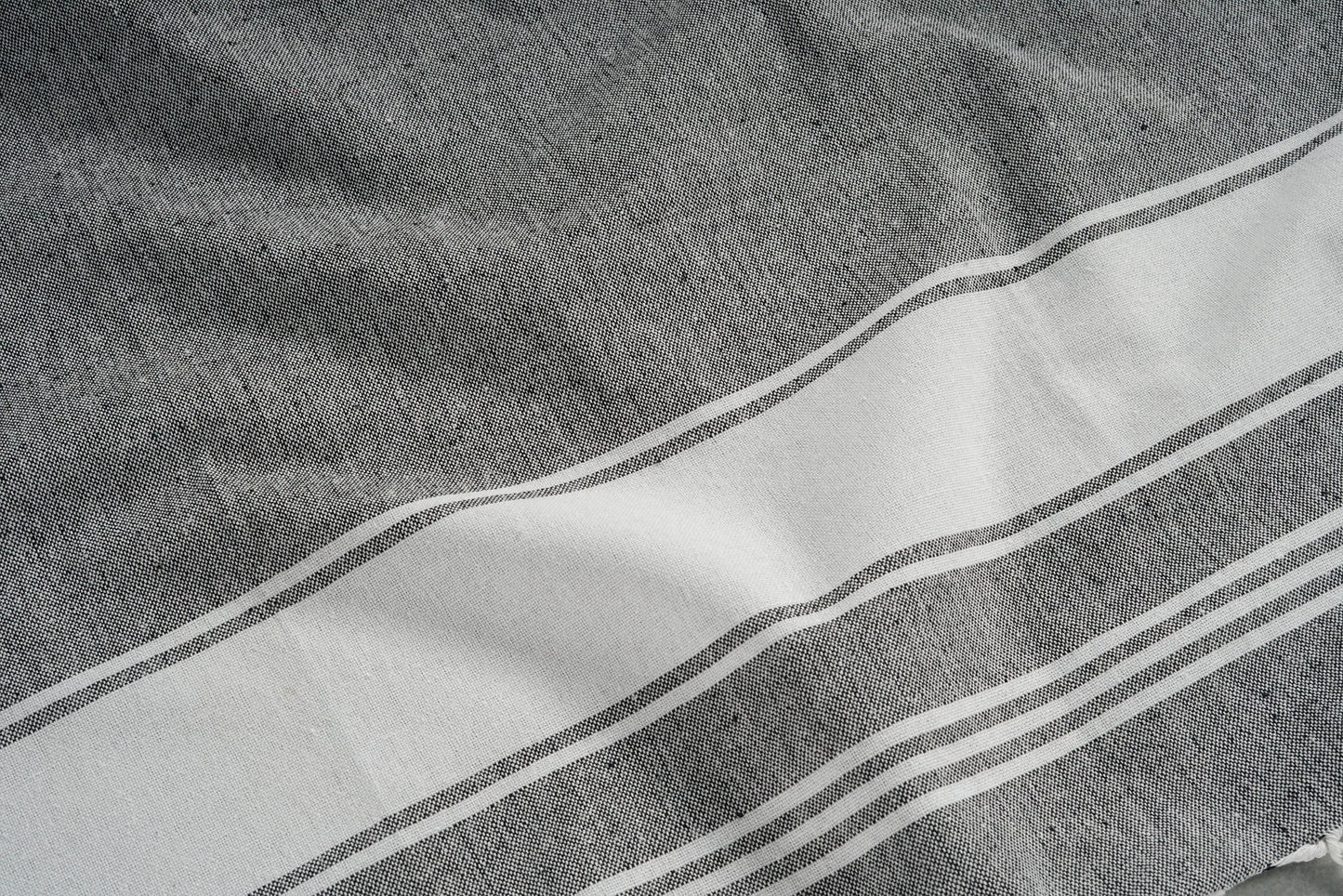 Set of 4 Chambray Turkish Beach Towels - Smoky Black