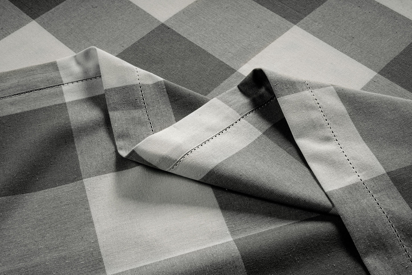 Tablecloth 8 seat 150x260cm - Grey Check