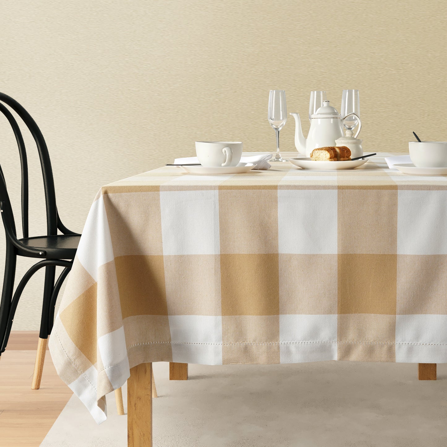 Tablecloth 4 Seat 150x150cm - Beige Check