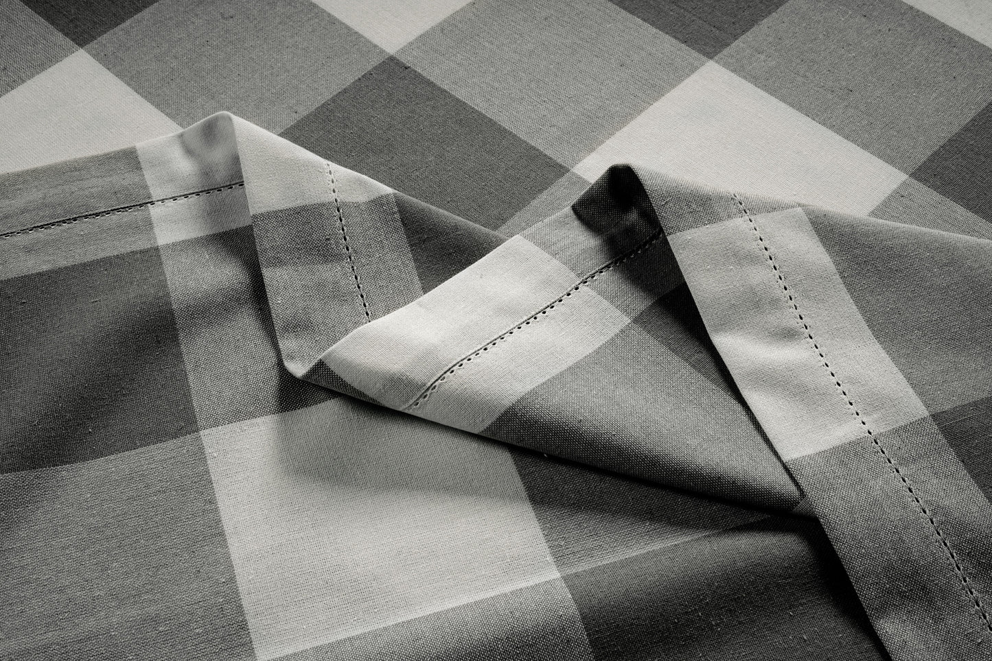 Table Runner 33x304cm - Grey Check